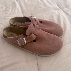 39 Pink suede Birkenstocks